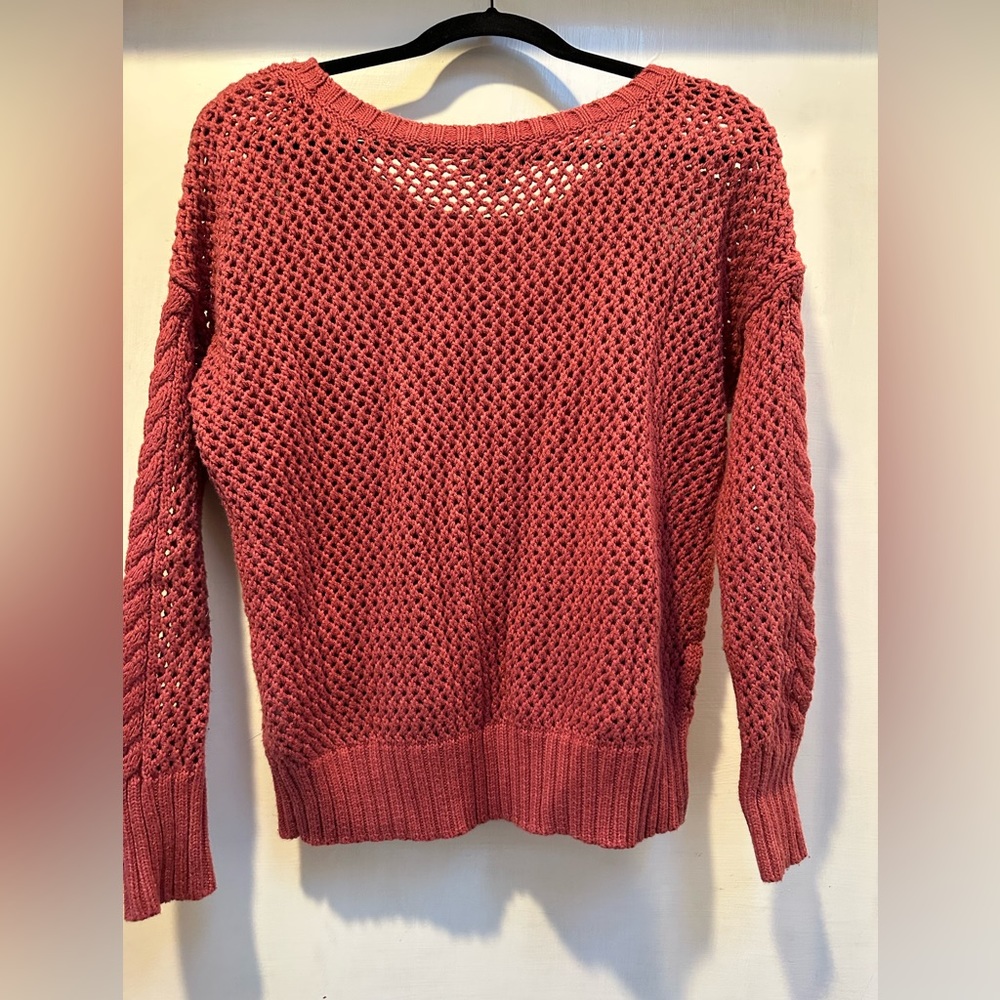 American Eagle cable knit sweater burnt red size medium - Picture 2 of 5
